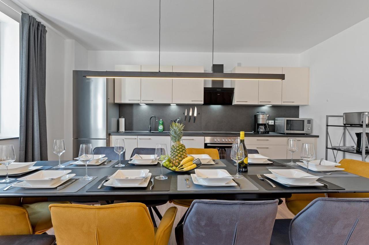 Golden Home With Barbecue, Yoga, Football Table سينشيم المظهر الخارجي الصورة